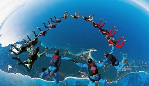 快递巨头倒下5年亏损40亿,天天快递转型成功了吗