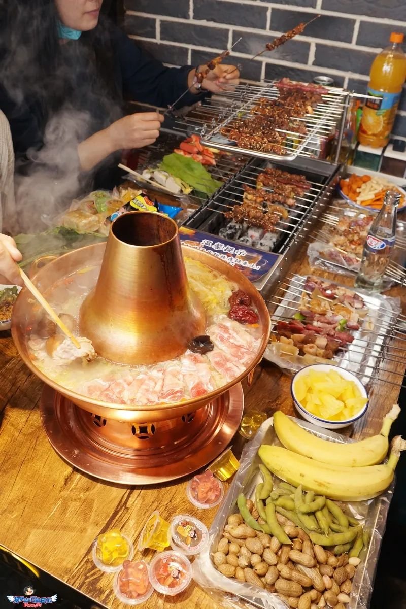 自助烤串涮肉餐厅,川式自助涮烤火锅