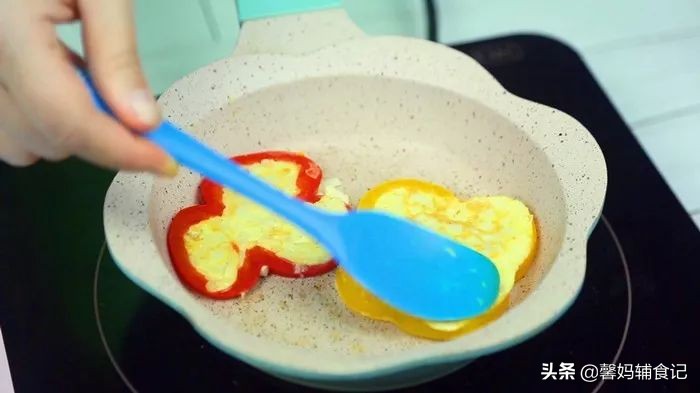 光看颜值就吸引很多人,光看颜值就能成爆款