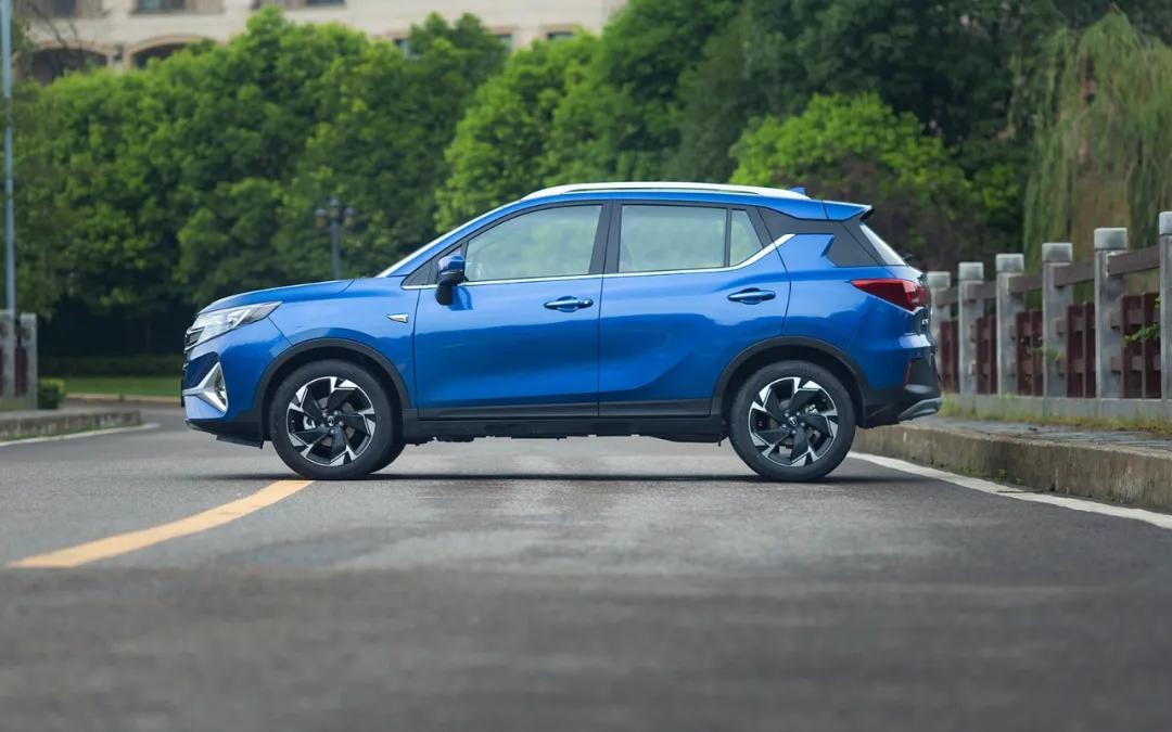 传祺gs3六速手动,广汽传祺gs3新款1.5t试驾