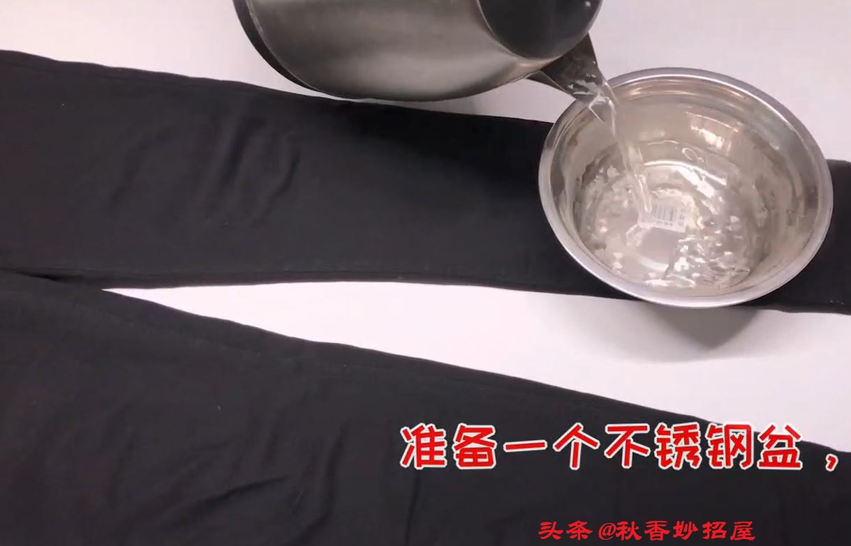 不用熨斗就能熨烫衣服的妙招,衣服顽固折痕怎么快速弄平