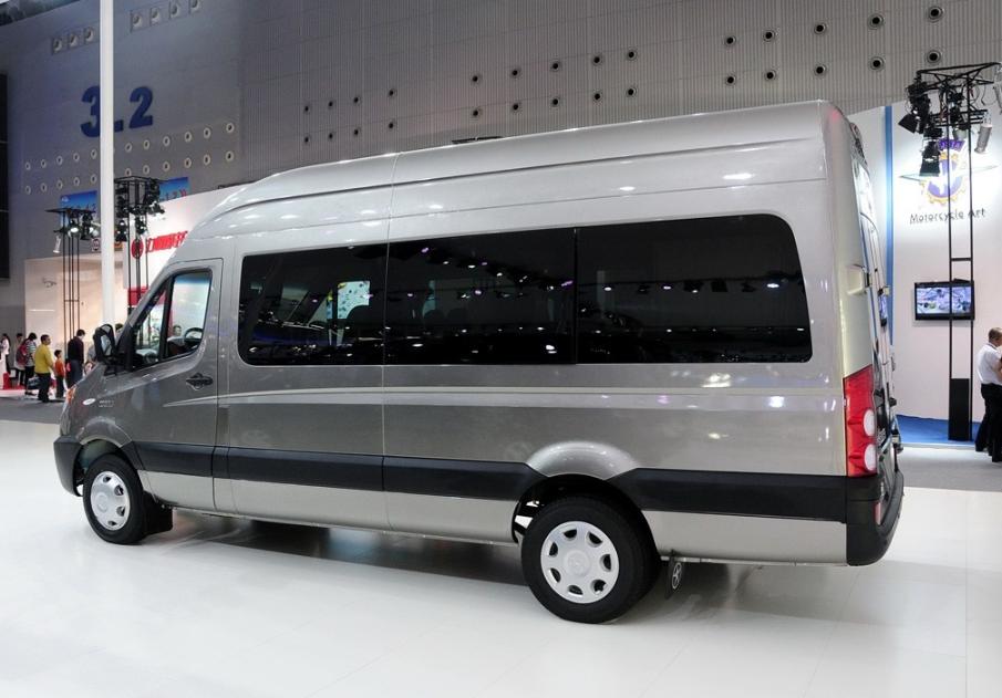 高端轻客怎么选,江淮星锐与福特新世代全顺同台竞技