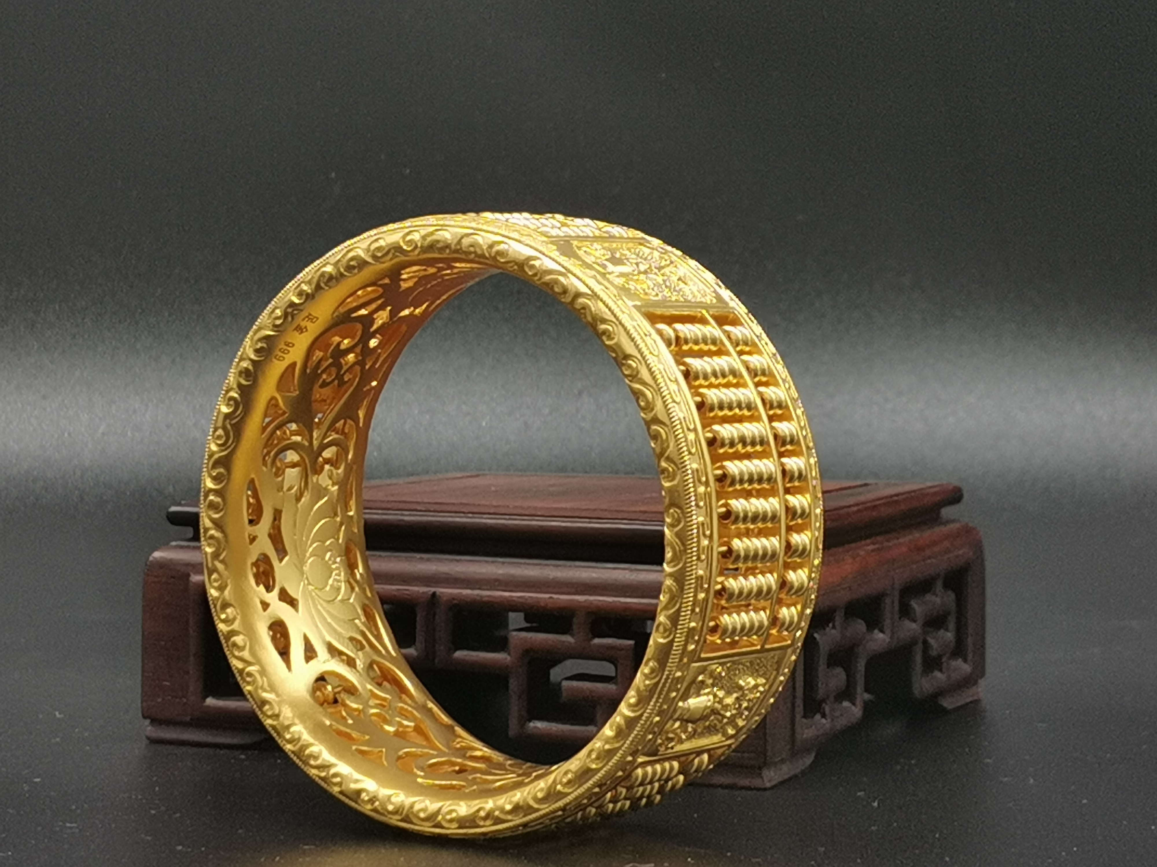 碧罗珠宝足金,碧罗珠宝古法金龙凤呈祥吊坠