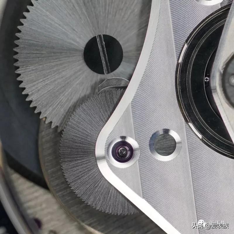 二十万内盘面最强？显微镜实拍GrandSeiko雪花面