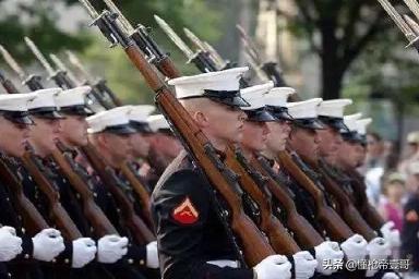 香港警察用什么步枪,ak47第一次阅兵