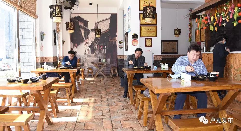 秦皇岛书记、市长“带头吃喝”曝光！朋友圈刷爆了！