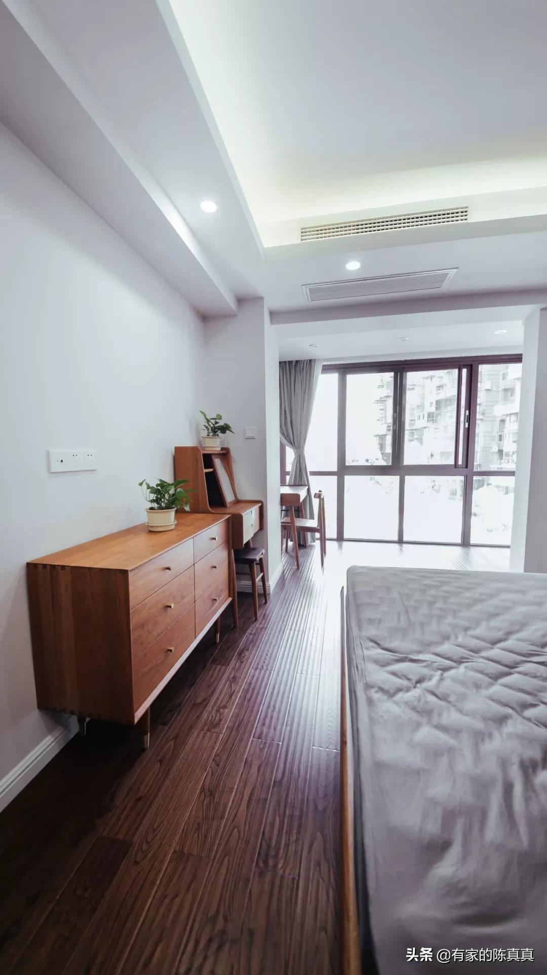 新景国际外滩90平挑空客厅,新景国际外滩100平米露台