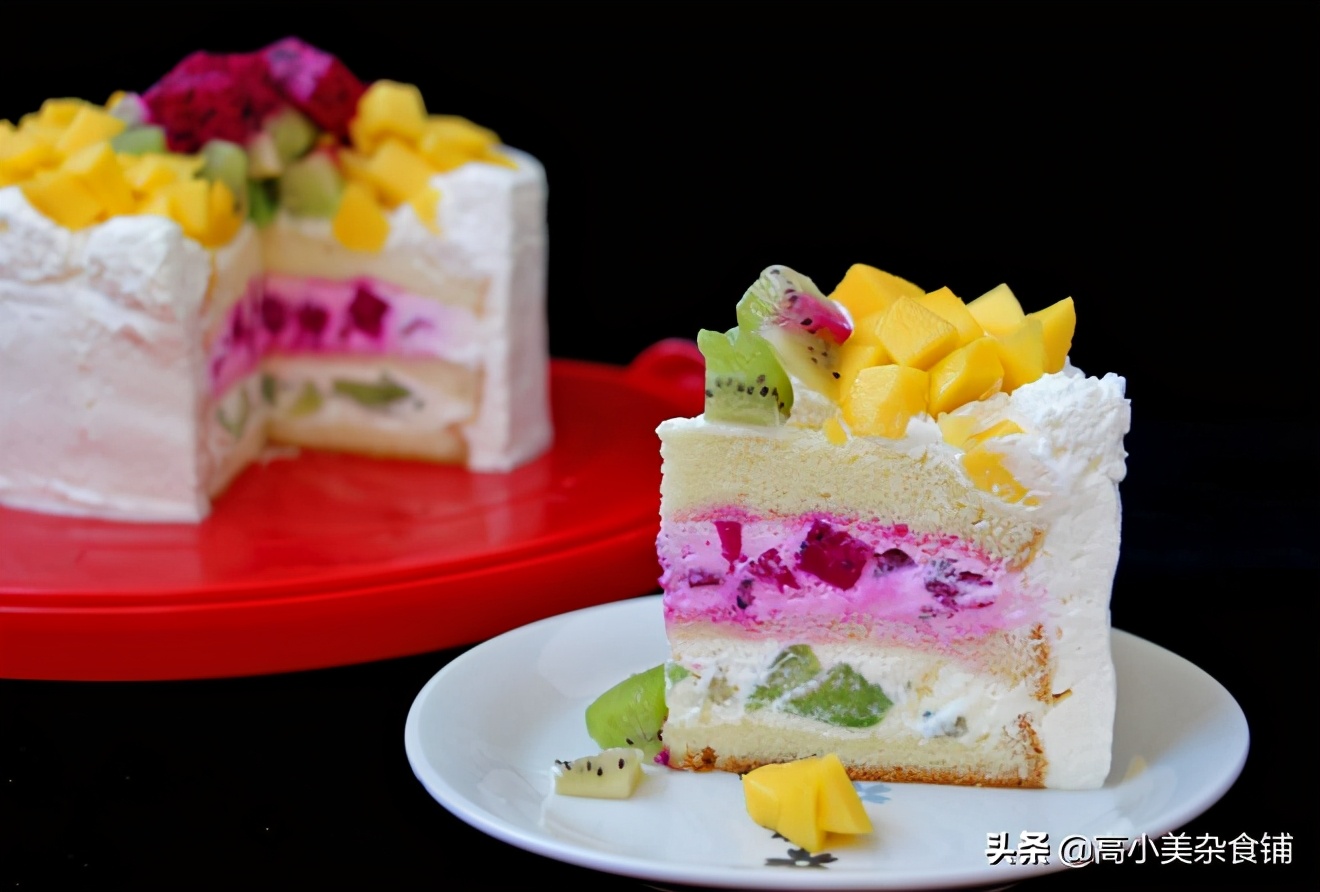 戚风蛋糕胚做奶油蛋糕的视频,水果奶油蛋糕的蛋糕胚