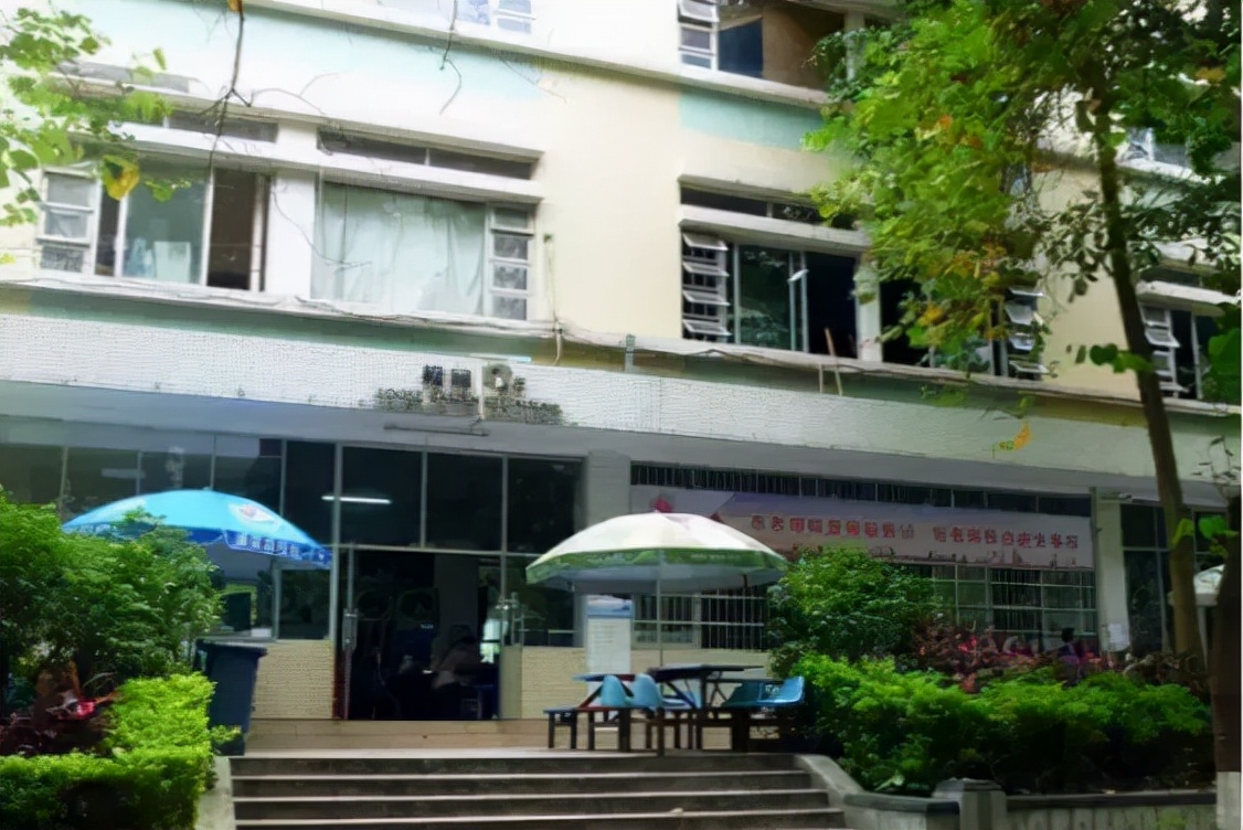 广东岭南职业技术学院上本科的人,广东岭南职业学院读成人大专好吗