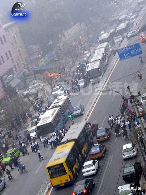 我一下记录了10年北蜂窝路的京华前置大铰接时代