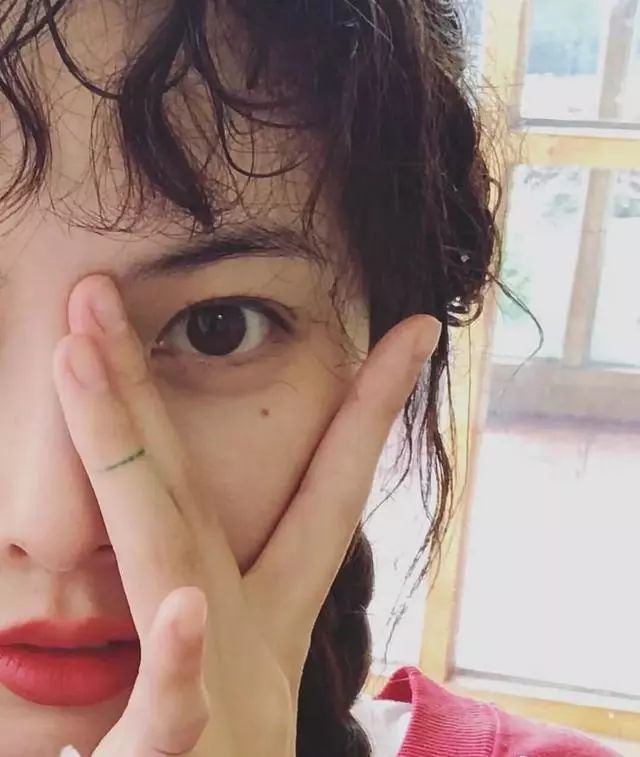 脸上长的痣有哪些是不可以取的,脸上长黑痣会影响颜值吗