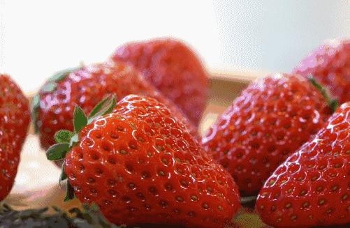 这种“消毒神器”让10万孩子中毒，虽然它便利，可家长要慎用