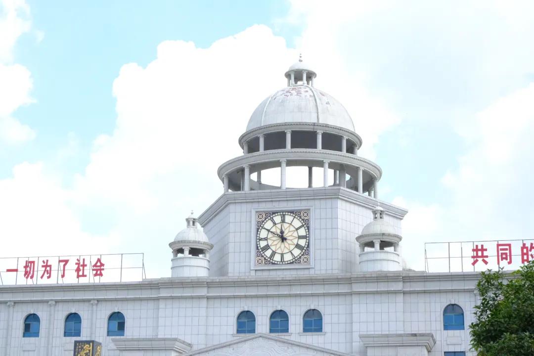 武汉外语外事学院新生,2022年武汉外语外事新生报到