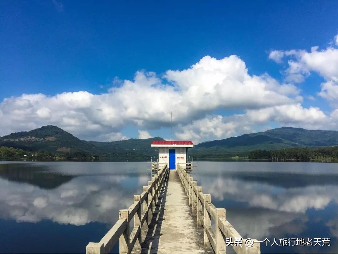 中国最适合自驾游的十条绝美公路,中国最顶级的自驾进藏公路