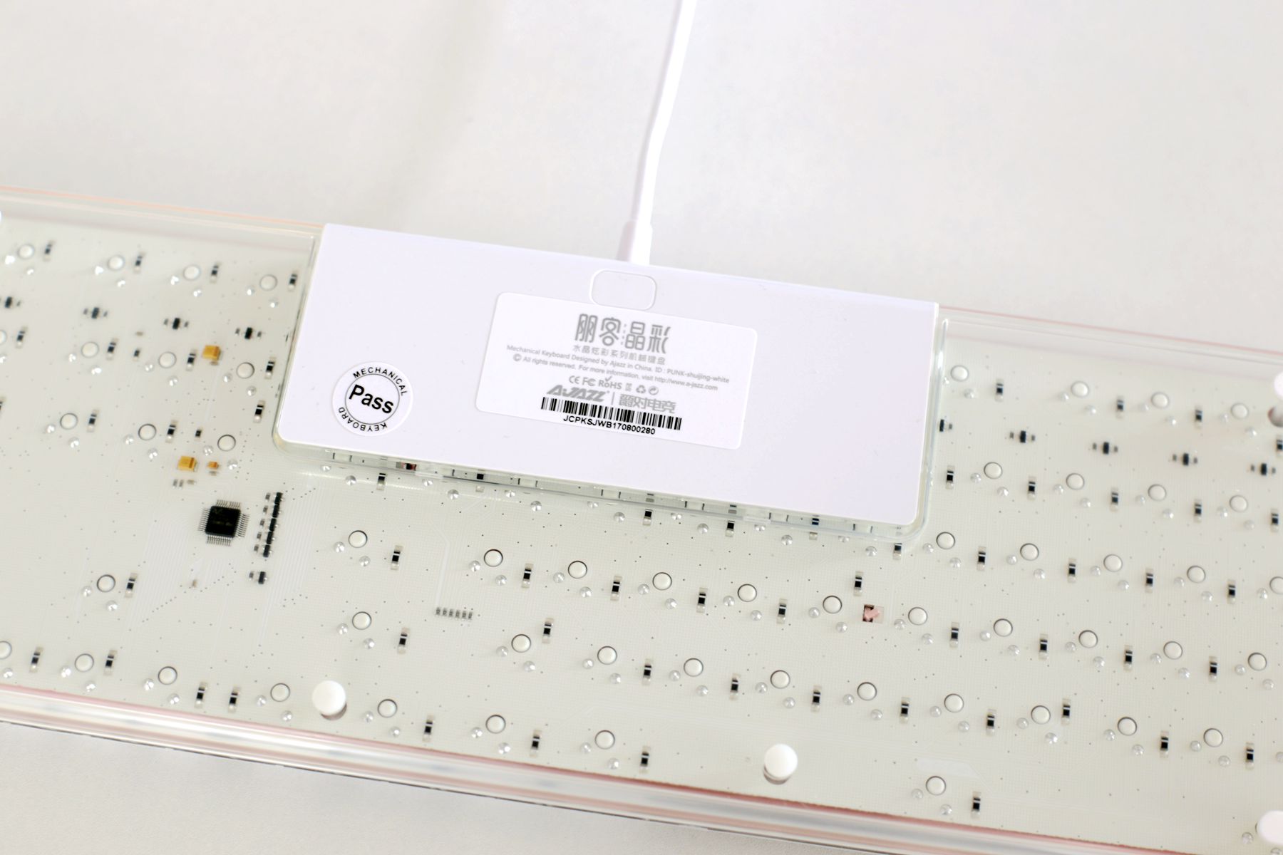 朋客？晶彩？只是ID设计上的晶彩——黑爵朋客晶彩键盘体验