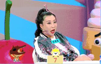 曾被周星驰雪藏，如今开保时捷住上海市中心，38岁范湉湉励志人生