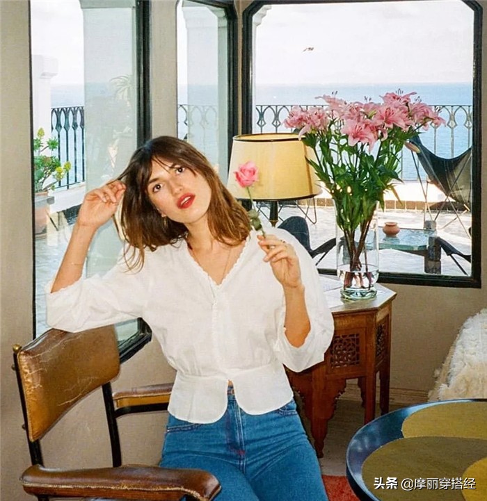 牛仔阔腿裤配什么上衣好看春季,牛仔春季阔腿裤