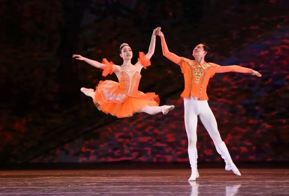 灰姑娘芭蕾舞剧赏析,灰姑娘芭蕾英国皇家舞剧