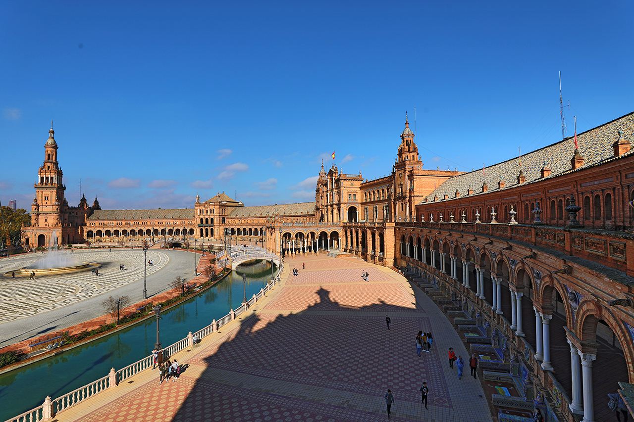 绝明统治的西班牙为何走向衰落,西班牙近期崛起历史因素