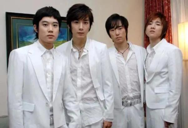 人前贵公子，人后“靠女人上位”？这5位男星，都曾被叫软饭男