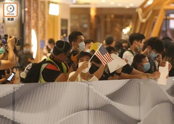 香港维多利亚港夜景视频,维多利亚港夜景游轮夜景