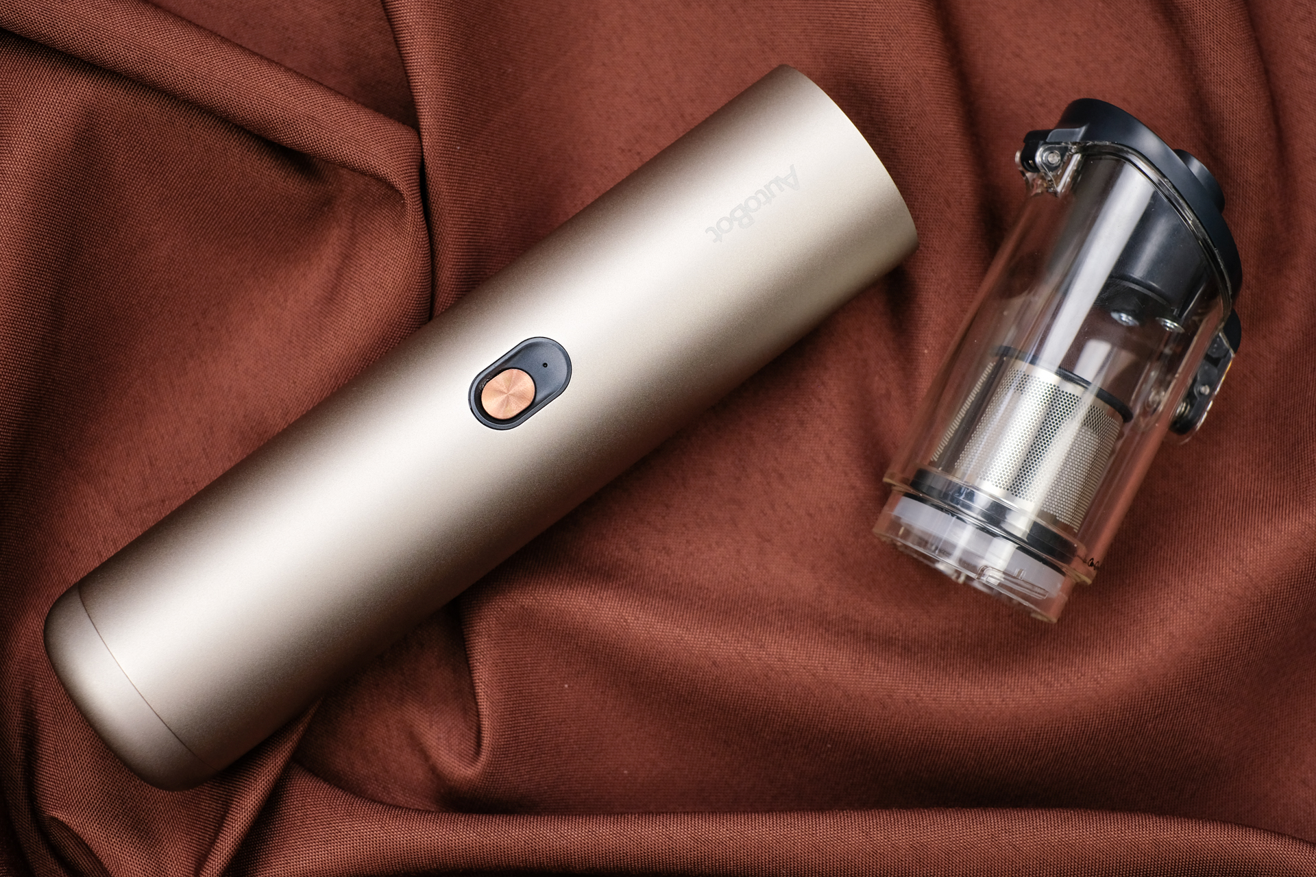 大吸力的便携式吸尘器真的好吗,好清理的家用吸尘器