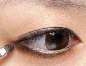 烟熏妆教程简单易学,烟熏妆教程超a