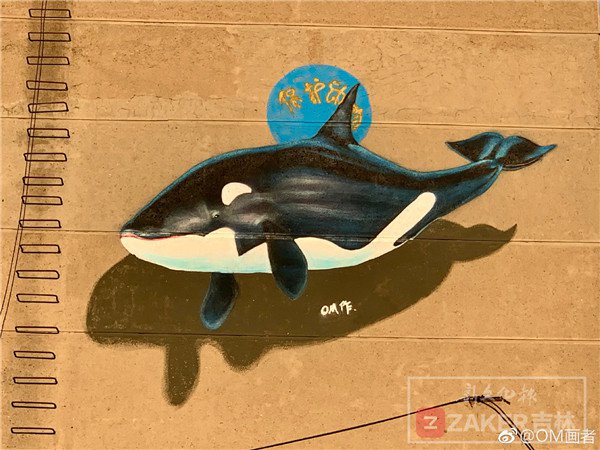 酷！长春大桥旁有只酷炫夺目的红蜻蜓……