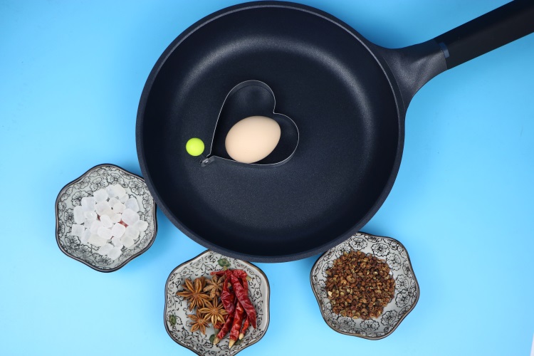 无油烟不粘锅真的不粘锅吗,钻石304不锈钢少油烟多功能不粘锅