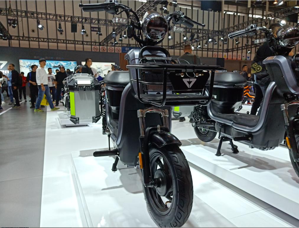 新国标电动车推荐加装中箱,储物空间大的新国标电动车