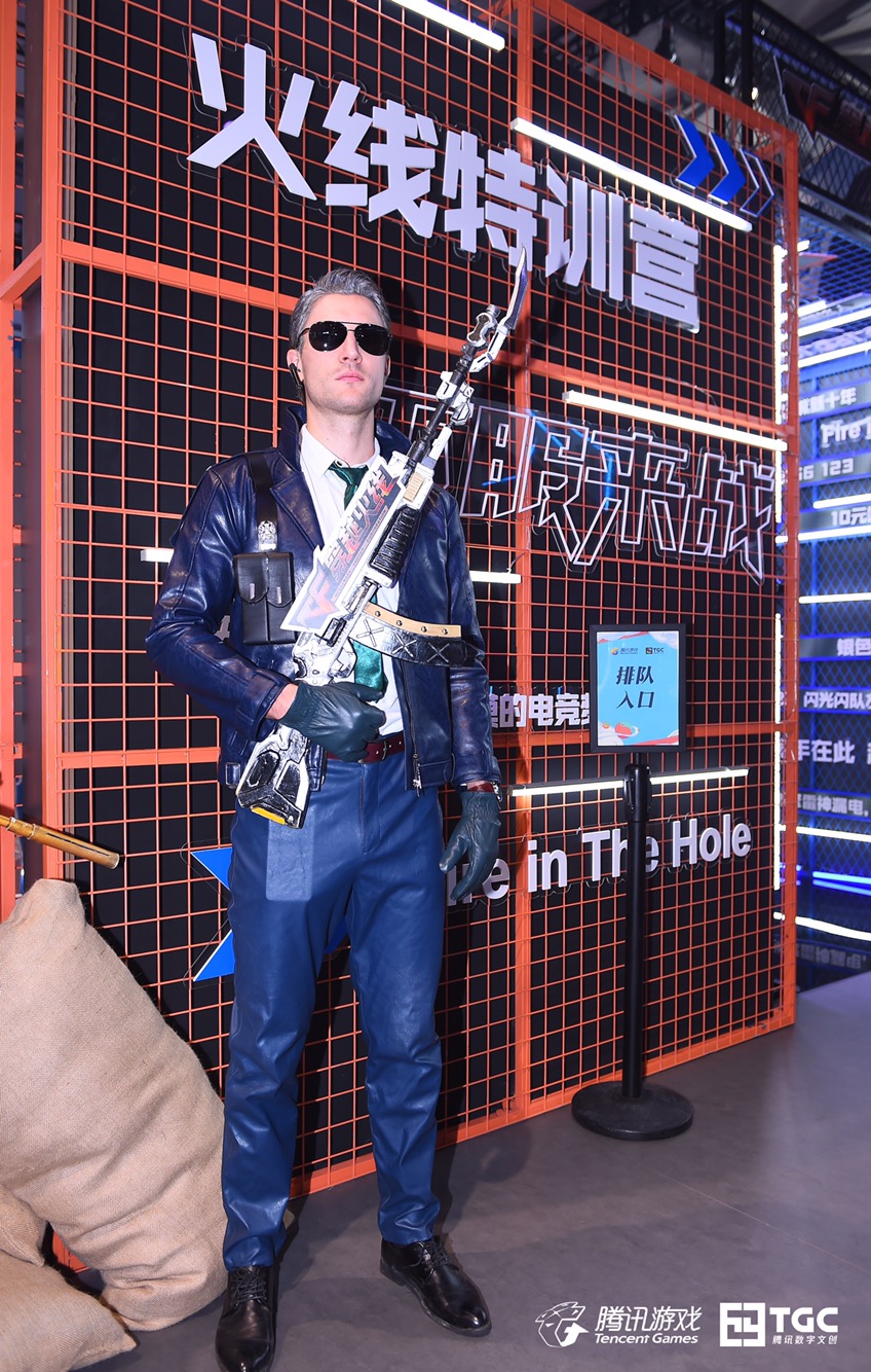 cf灵狐者刀锋,cf穿越火线魅惑灵狐