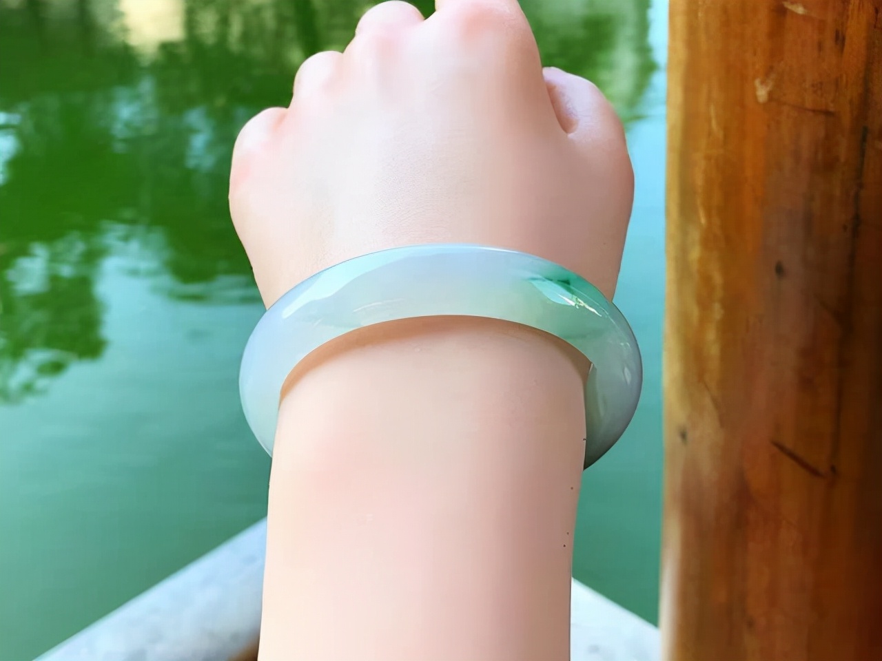 十万左右冰种翡翠手镯图片,十万翡翠手镯