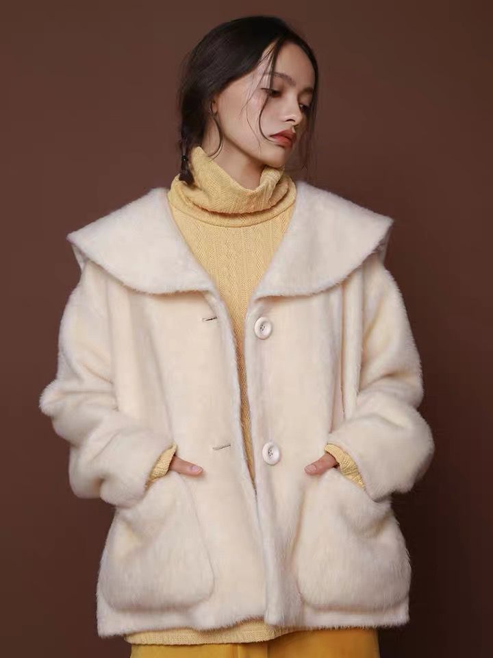 今年流行这些外套好看好穿还显瘦,3件保暖显瘦又高级的外套穿搭