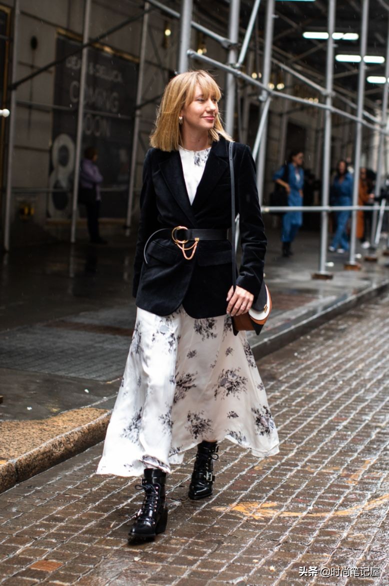 裙子秋冬款搭长筒靴,裙子秋冬款配长筒靴