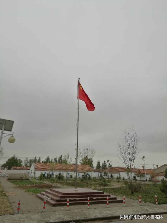 靡靡细雨中,走访乌素图镇