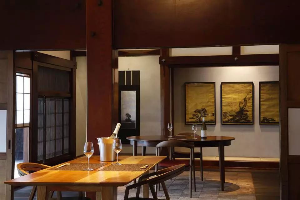 雪山下的温泉美丽,最值得去的有雪山温泉的地方