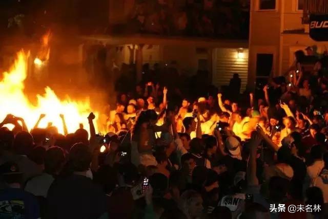 做得了学问,赛得了赛艇,还开得起派对,这样的世界名校太疯狂了