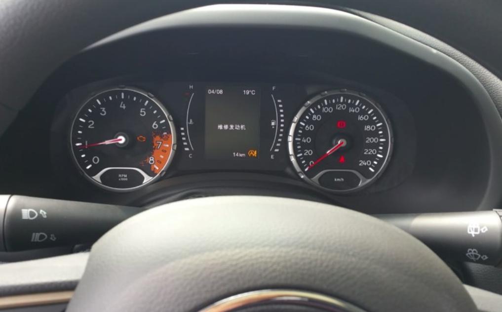 怎样识别新车和库存车泡水车,担心买到展车