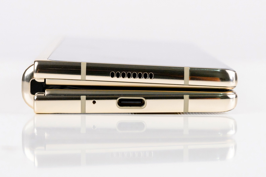 三星W215G评测：双卡双待双屏幕一切为商务而生