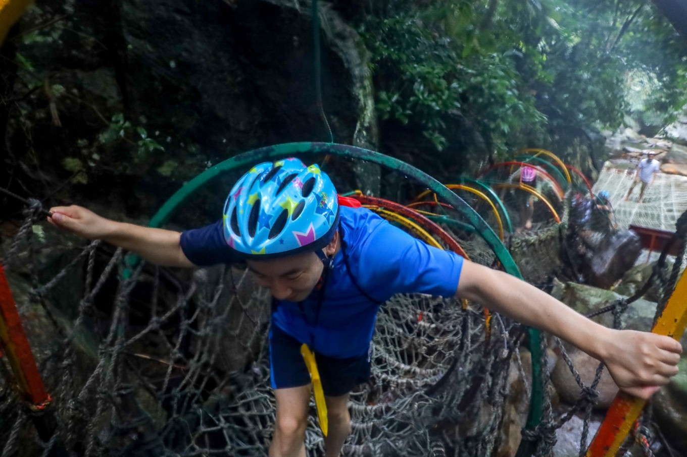 呀诺达雨林探险是什么,三亚呀诺达雨林正规吗
