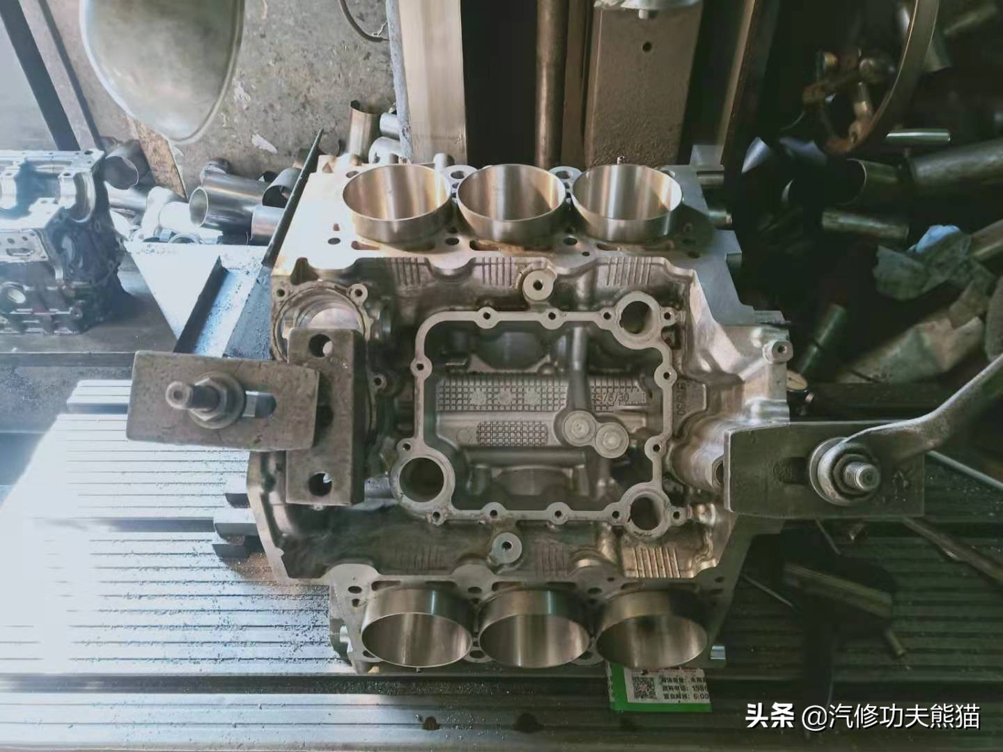 为什么都说奥迪a6l烧机油,奥迪a6l2.4烧机油原因分析