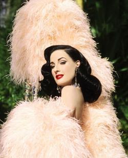 她19岁成为脱衣舞娘身家2亿,拒绝查尔斯邀约,女人都会被她迷住