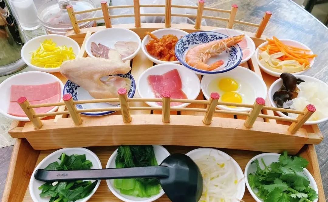 西安必吃的15家超好吃的米线合集,西安最有名的九家米线