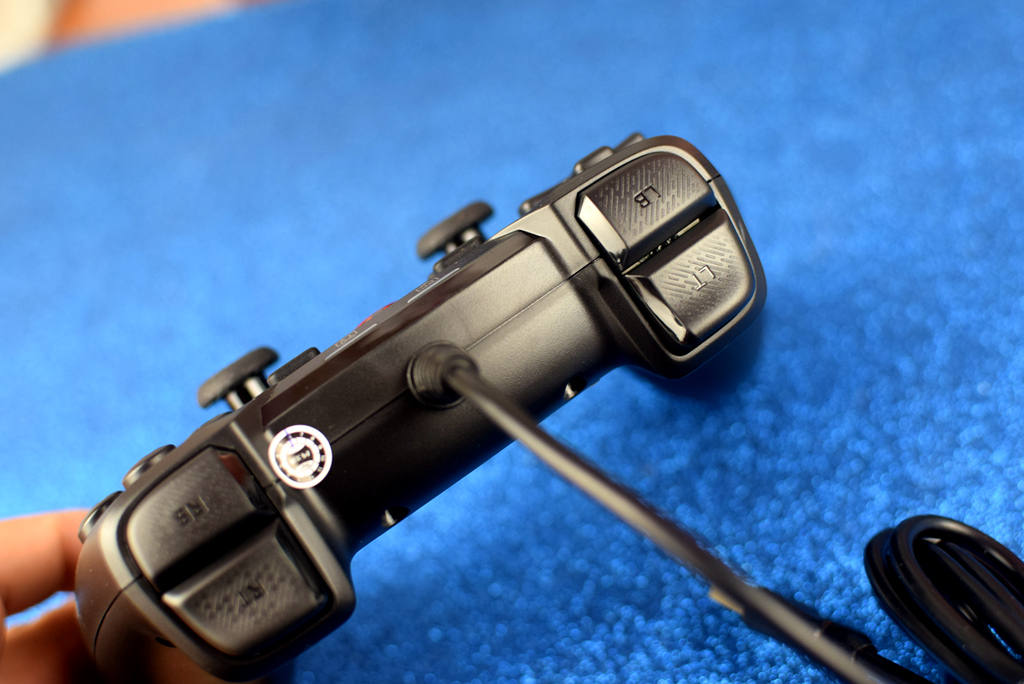 北通蝙蝠4手柄是什么手柄,北通蝙蝠4游戏手柄玩地平线