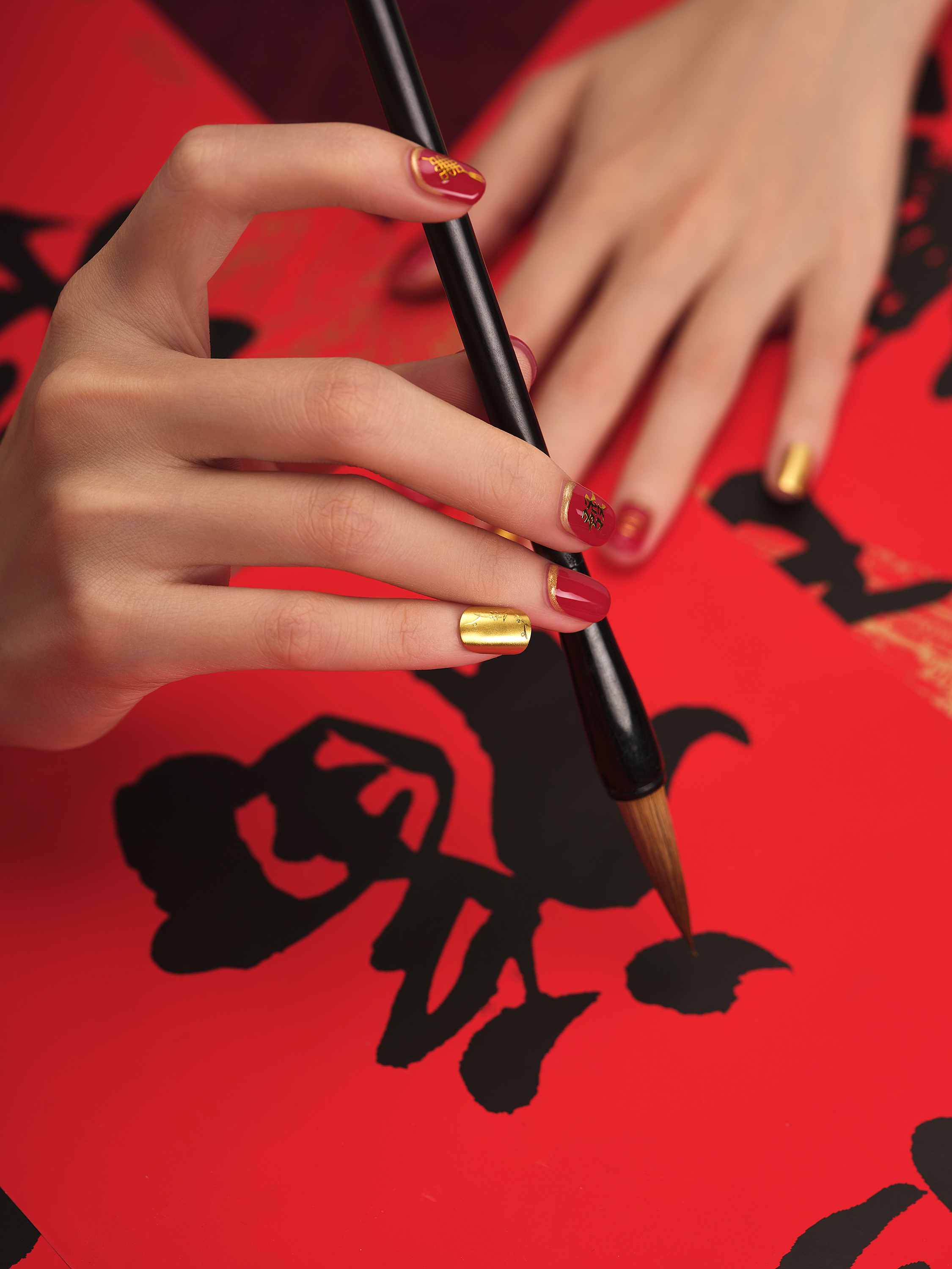 周大福国潮金饰“鼠好牛”惊喜亮相，“陈情”少年陪你过大年