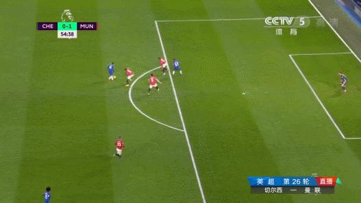 虽远必铲！曼联铲断王狂喷切尔西队长，红魔崛起基石，真香