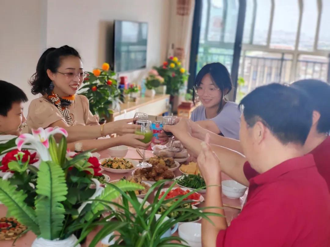 王小鱼的经历,王小鱼事件