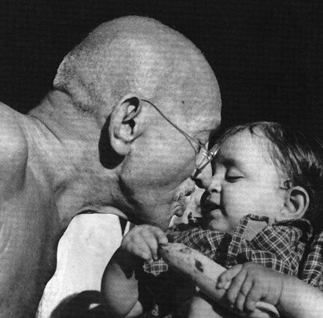 甘地之后,再无甘地,被撕裂的印度也再没愈合过