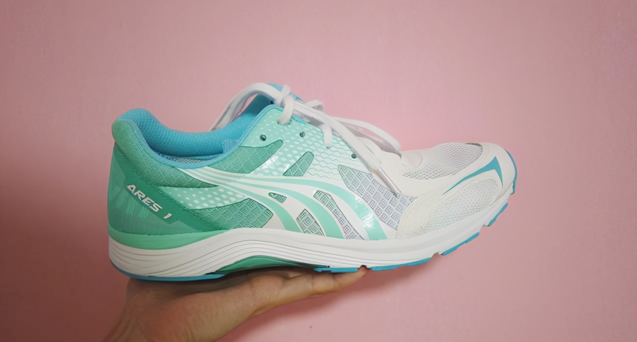 国产跑鞋性价比最高是哪款,特步跑鞋国产入门跑鞋最佳推荐