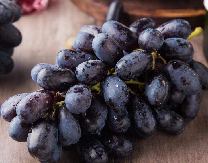 *疆新**干果大家族中的大哥大，带你一起了解葡萄干的兄弟姐妹